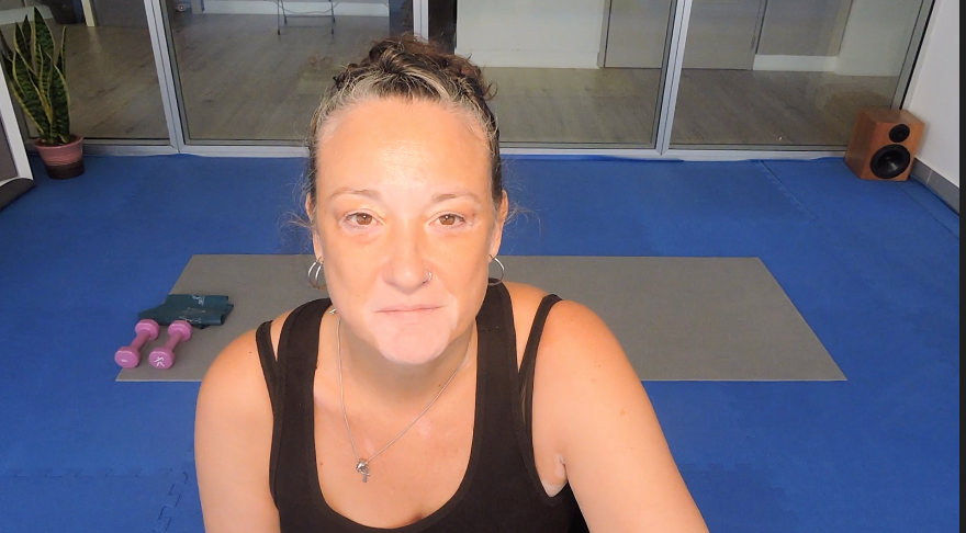 Silvia, fundadora e instructora en el estudio Masaje y Pilates Puente de Vallecas.